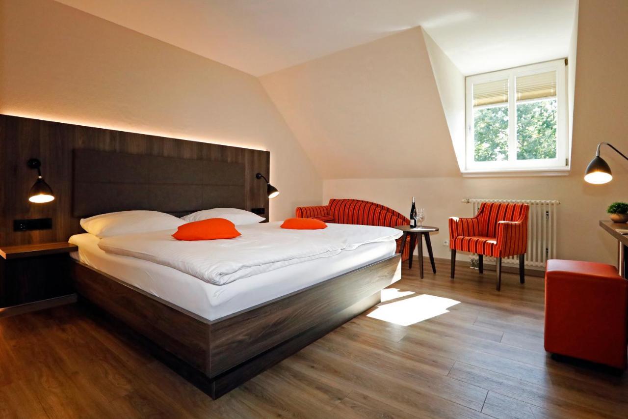 Landhotel Altes Wasserwerk Gbr Freinsheim Ngoại thất bức ảnh