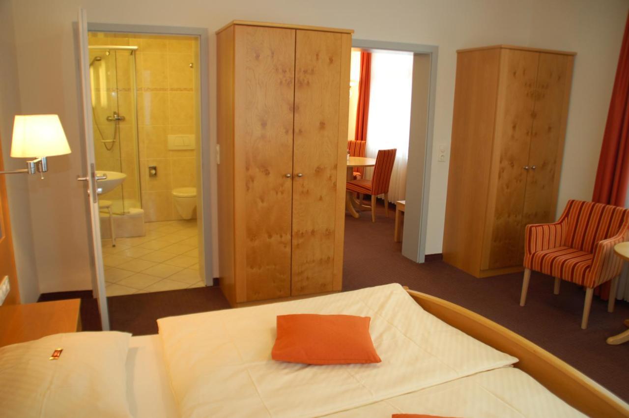 Landhotel Altes Wasserwerk Gbr Freinsheim Phòng bức ảnh