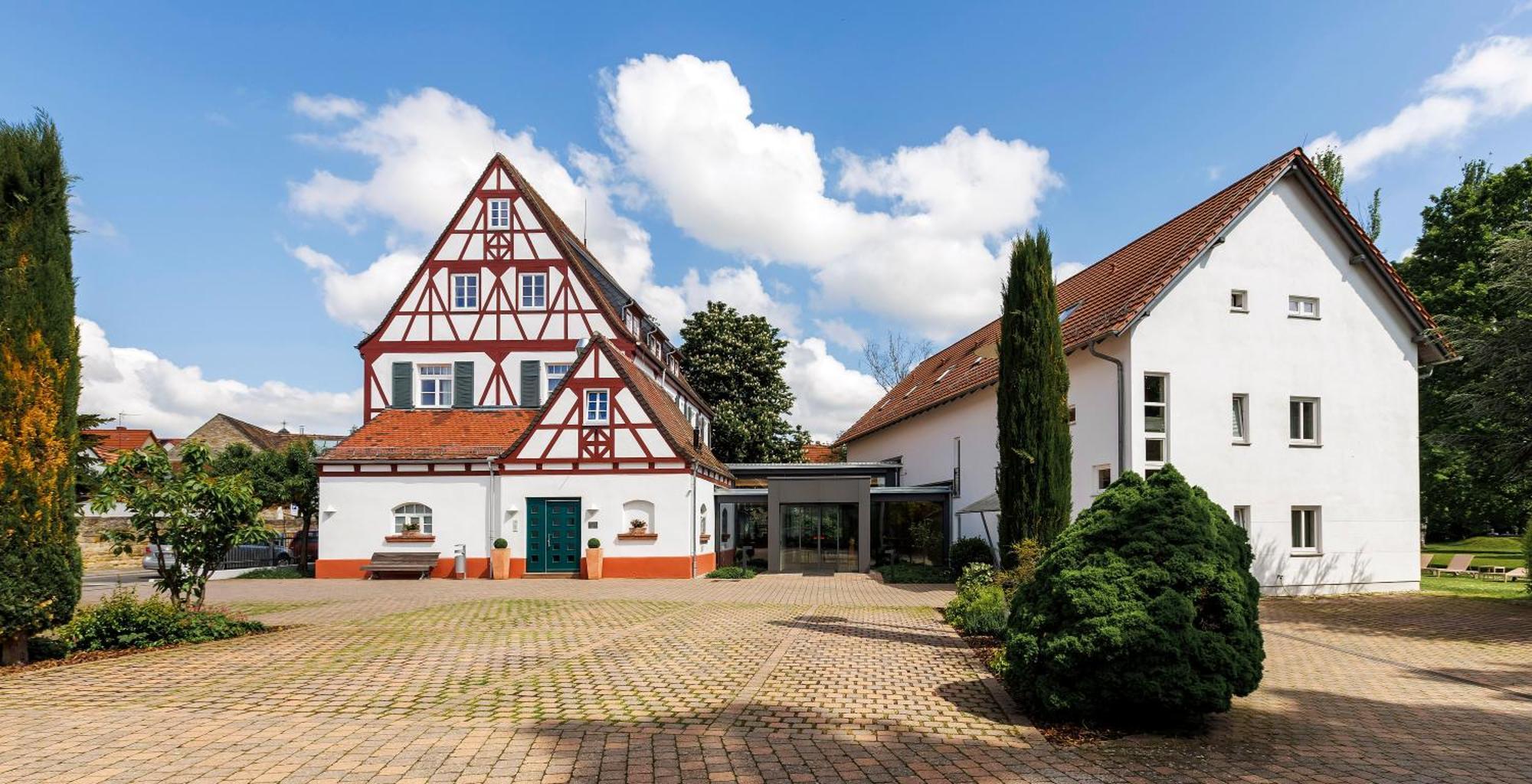 Landhotel Altes Wasserwerk Gbr Freinsheim Ngoại thất bức ảnh