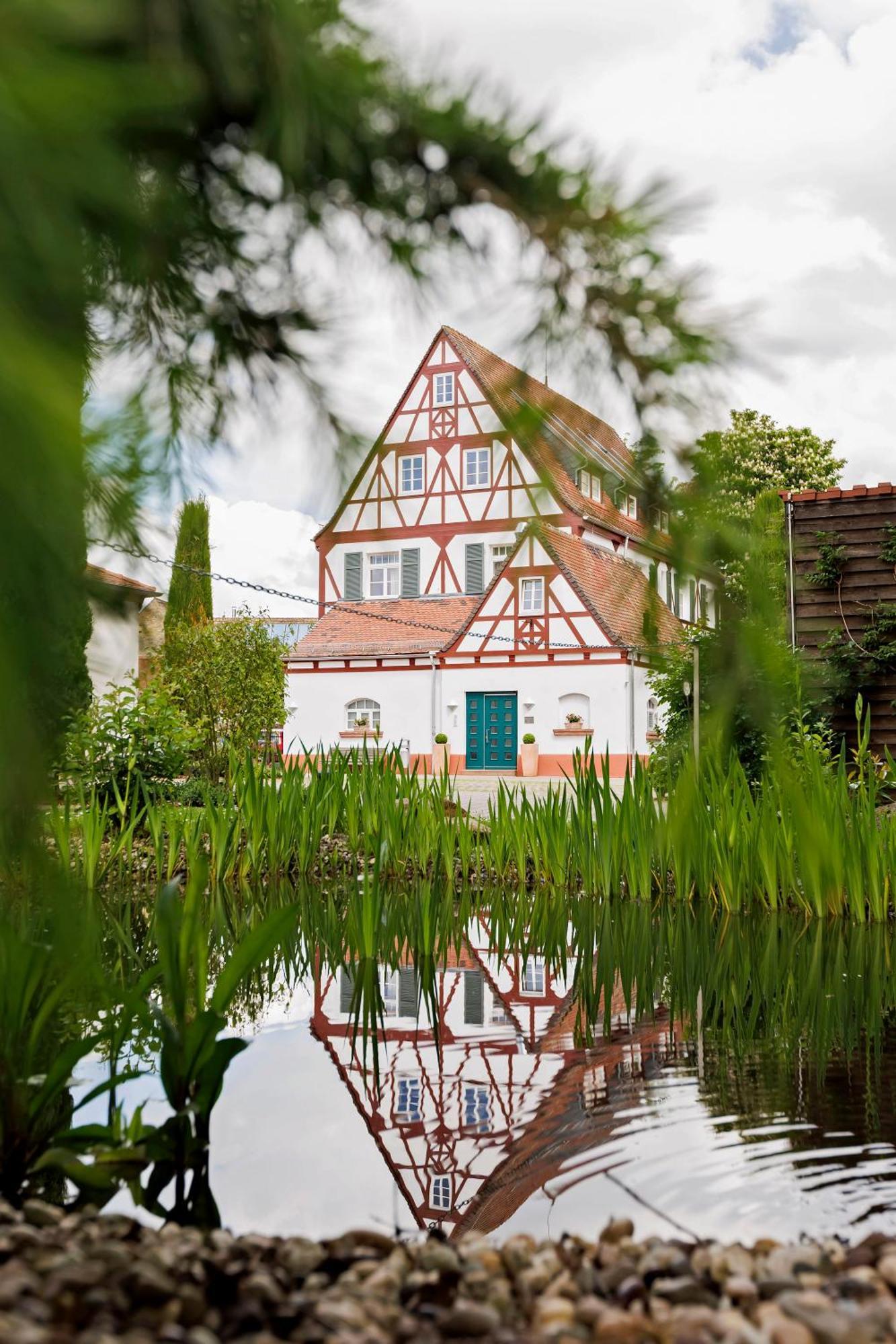 Landhotel Altes Wasserwerk Gbr Freinsheim Ngoại thất bức ảnh