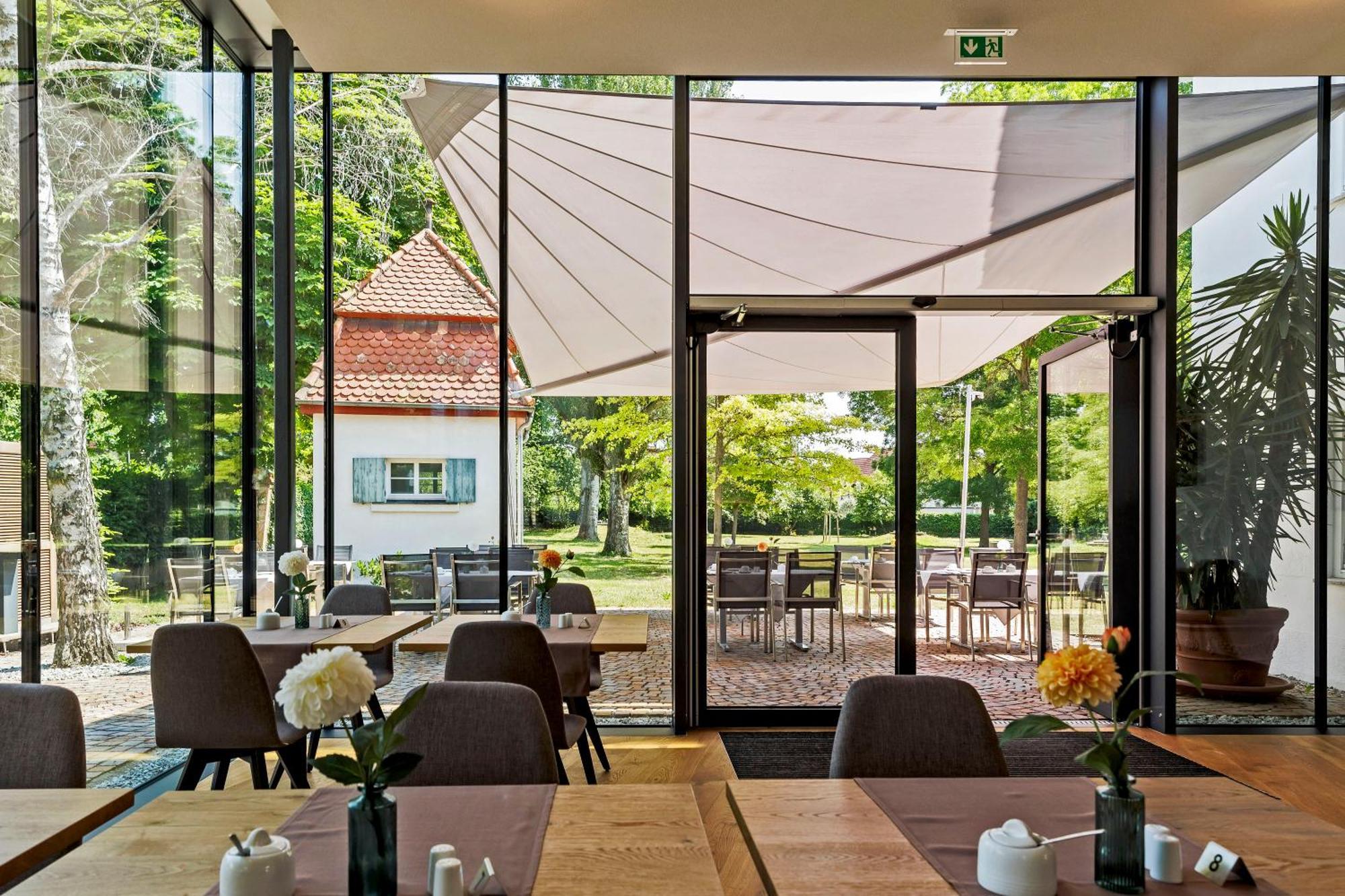 Landhotel Altes Wasserwerk Gbr Freinsheim Ngoại thất bức ảnh