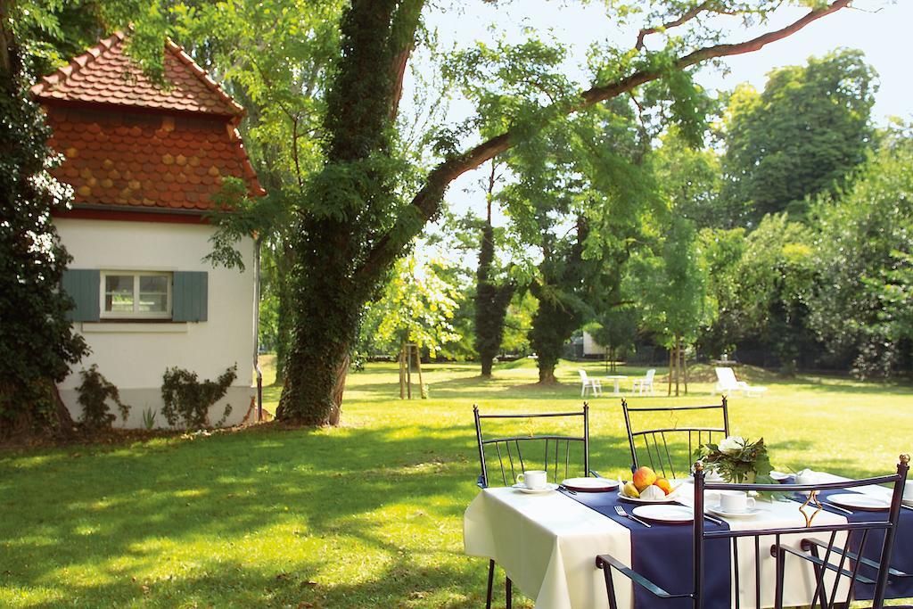 Landhotel Altes Wasserwerk Gbr Freinsheim Ngoại thất bức ảnh